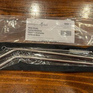 PAMPERED CHEF METAL STRAW SET